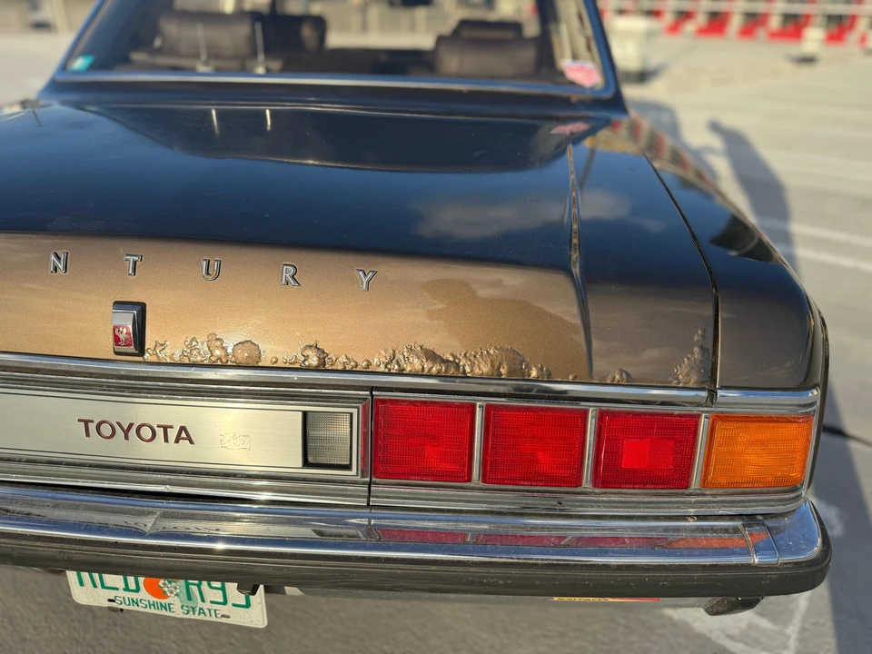 1987 Toyota Century 1st Gen - Image 28 of 31