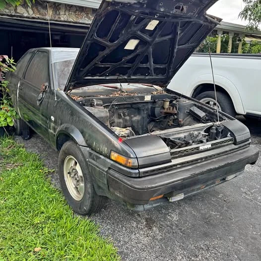 1987 Toyota Corolla AE86 - Image 1 of 10