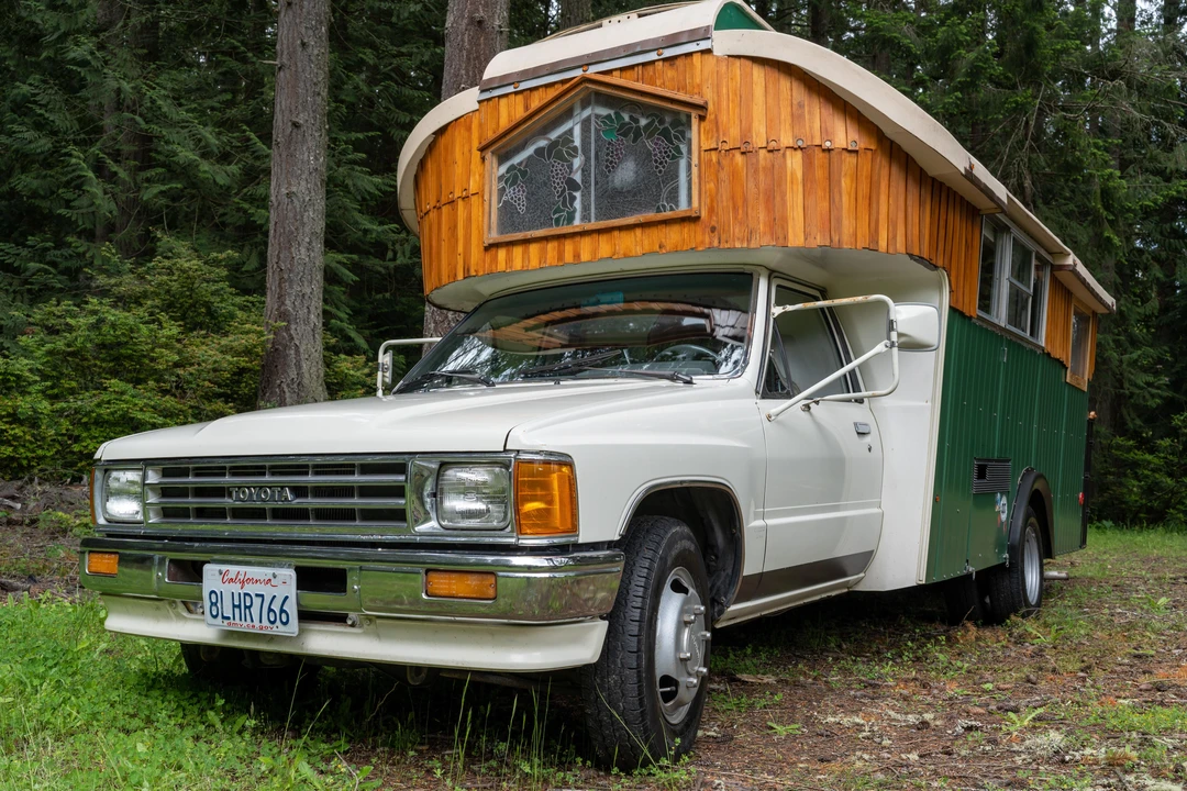 1987 Toyota Dolphin - Image 6 of 31