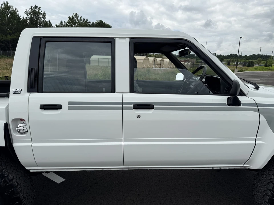 1987 Toyota Hilux 4th Gen - Image 24 of 31
