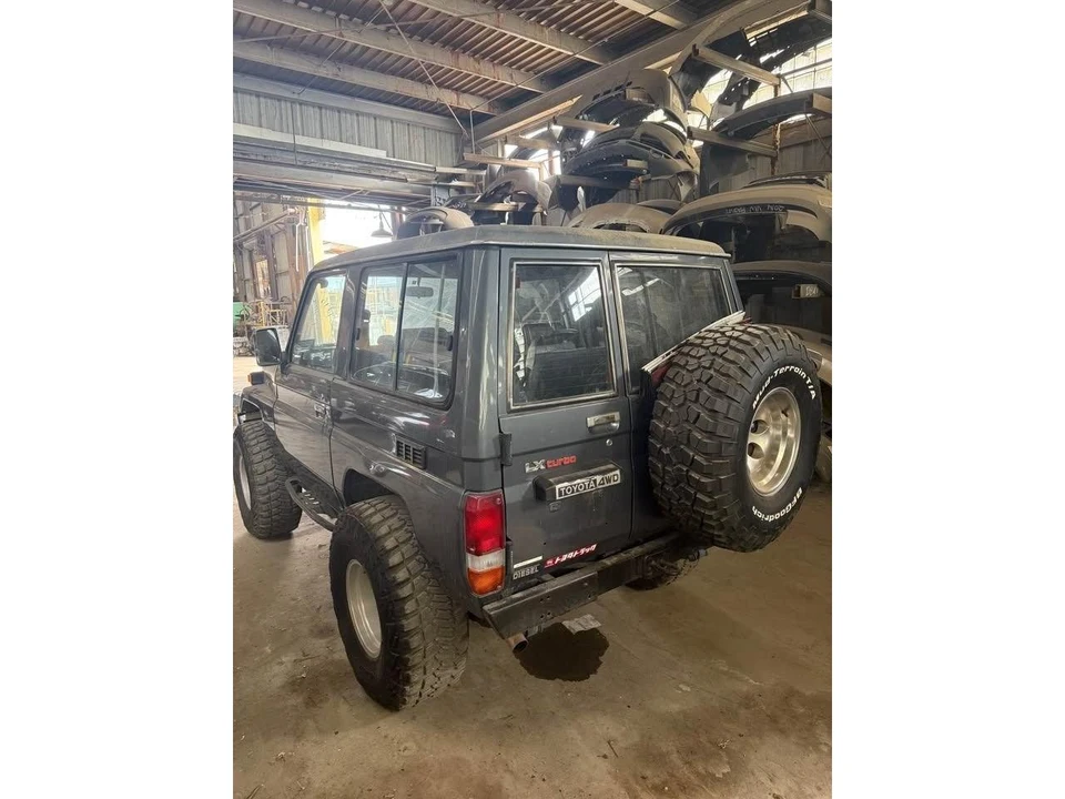 1987 Toyota J60 Land Cruiser - Image 7 of 13