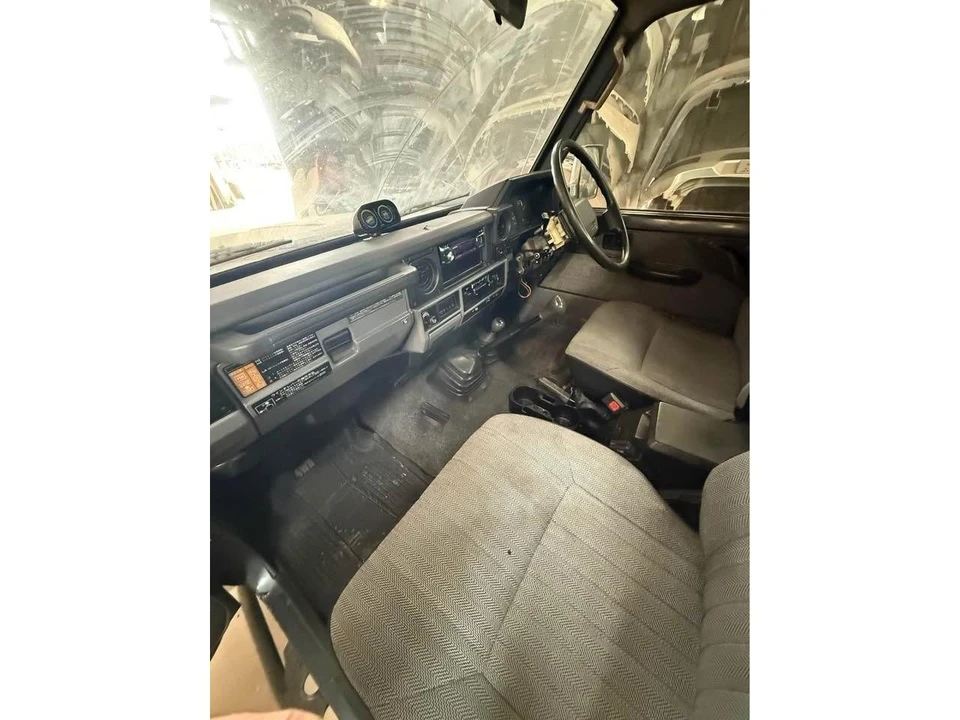 1987 Toyota J60 Land Cruiser - Image 9 of 13