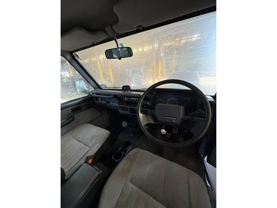 1987 Toyota J60 Land Cruiser - Image 10 of 13