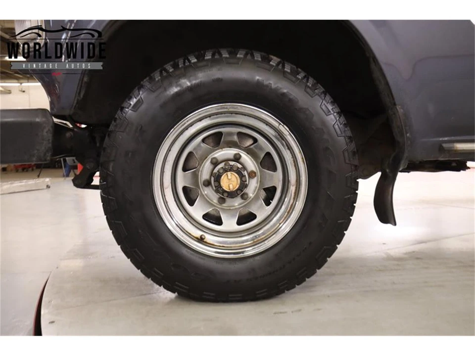 1987 Toyota J60 Land Cruiser - Image 13 of 31