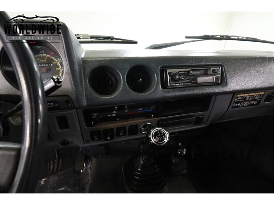 1987 Toyota J60 Land Cruiser - Image 28 of 31