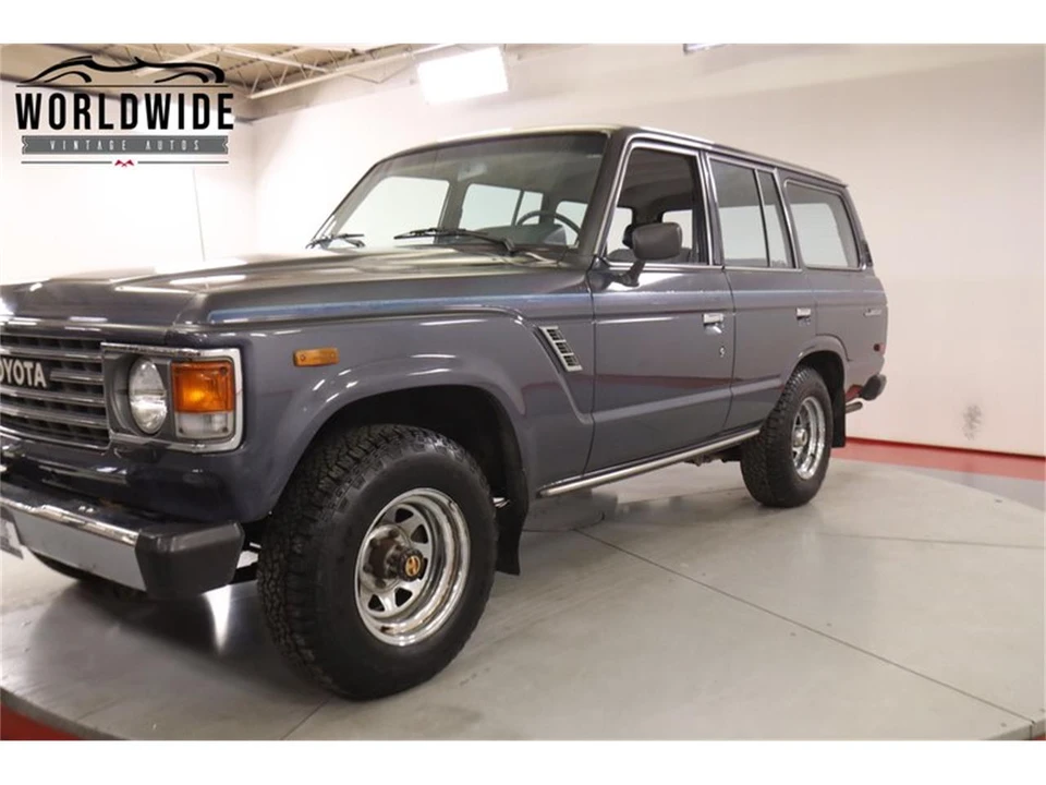 1987 Toyota J60 Land Cruiser - Image 14 of 31