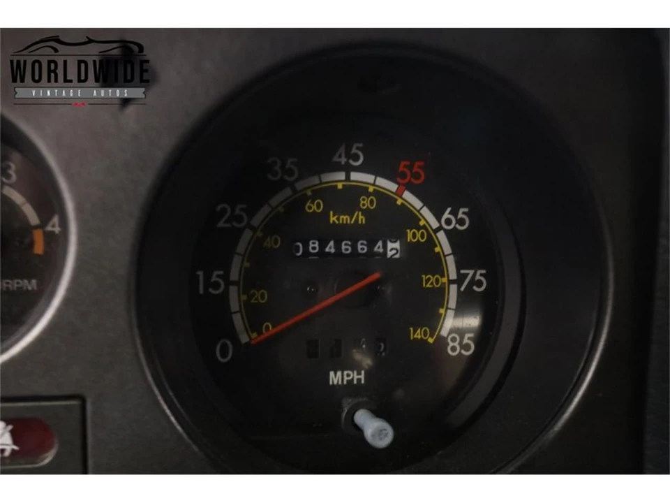 1987 Toyota J60 Land Cruiser - Image 27 of 31