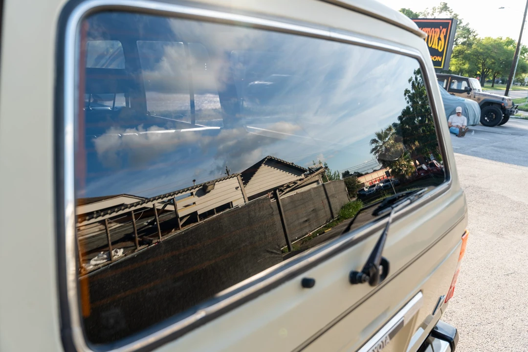 1987 Toyota J60 Land Cruiser - Image 23 of 31