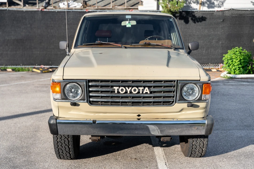 1987 Toyota J60 Land Cruiser - Image 10 of 31