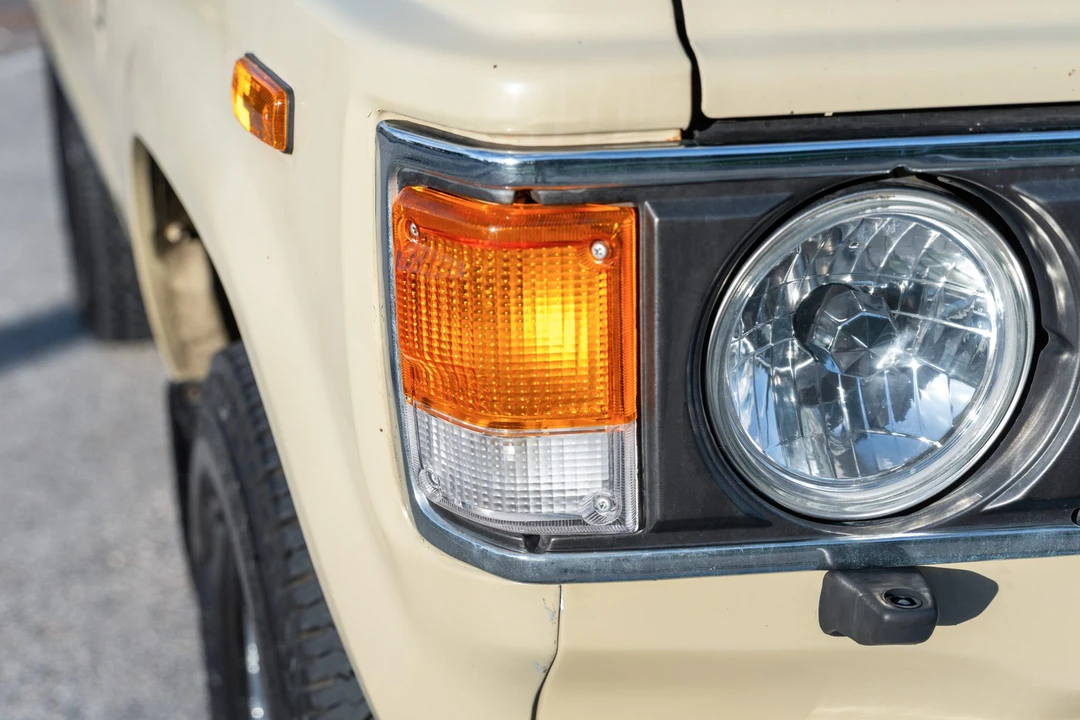 1987 Toyota J60 Land Cruiser - Image 14 of 31