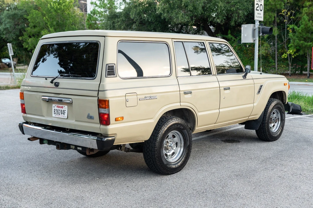 1987 Toyota J60 Land Cruiser - Image 7 of 31