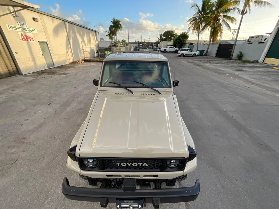 1987 Toyota J70 Land Cruiser - Image 6 of 31