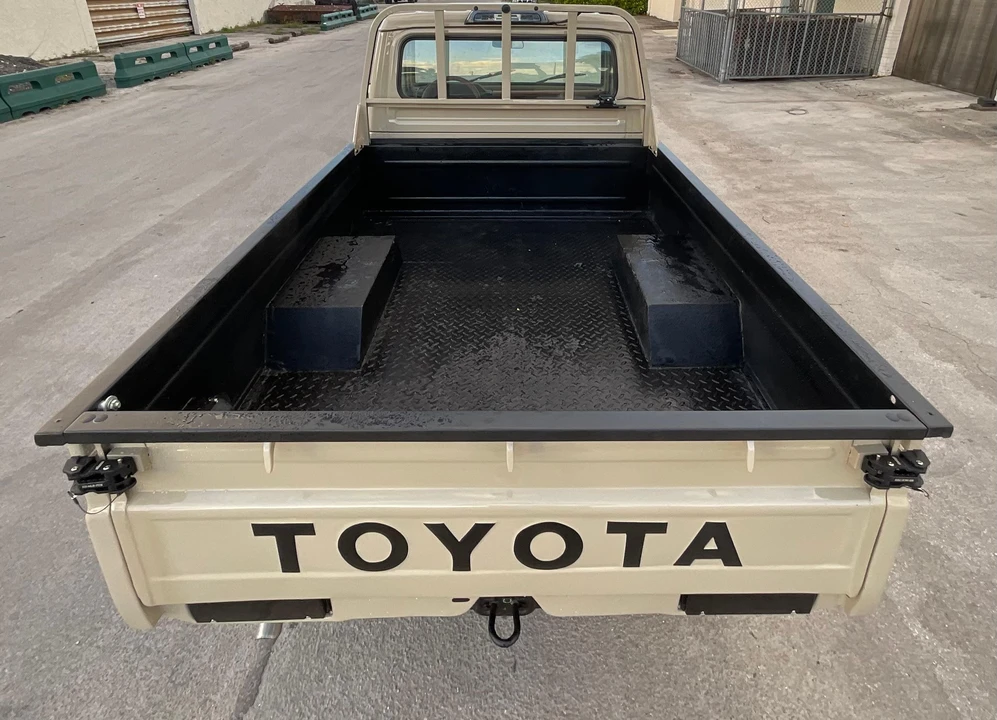 1987 Toyota J70 Land Cruiser - Image 21 of 31