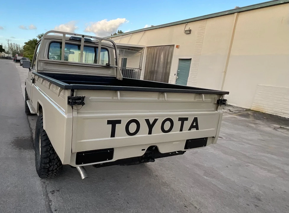 1987 Toyota J70 Land Cruiser - Image 20 of 31