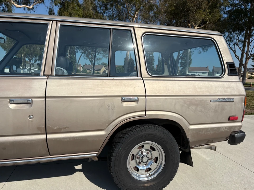 1987 Toyota J60 Land Cruiser - Image 10 of 21