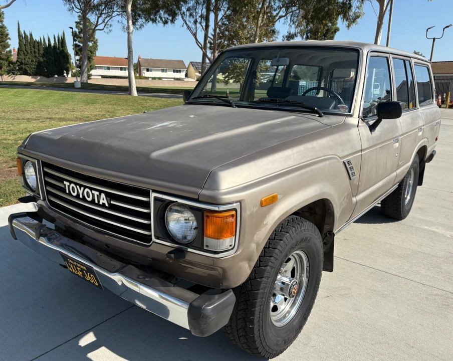 1987 Toyota J60 Land Cruiser - Image 5 of 21