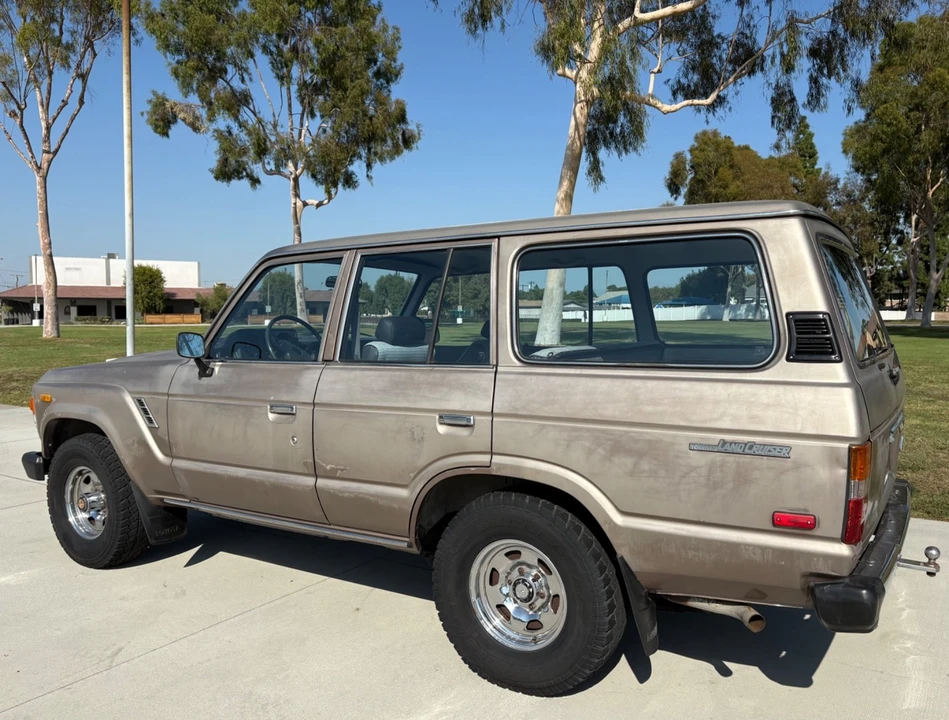 1987 Toyota J60 Land Cruiser - Image 6 of 21