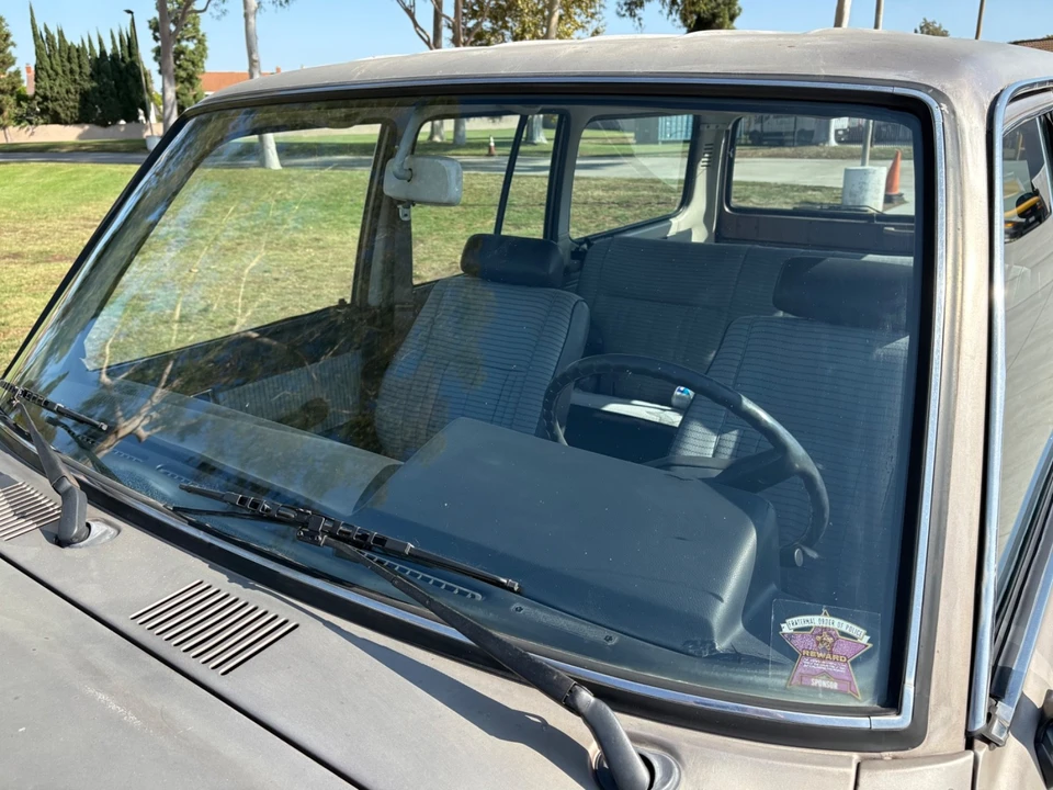 1987 Toyota J60 Land Cruiser - Image 16 of 21