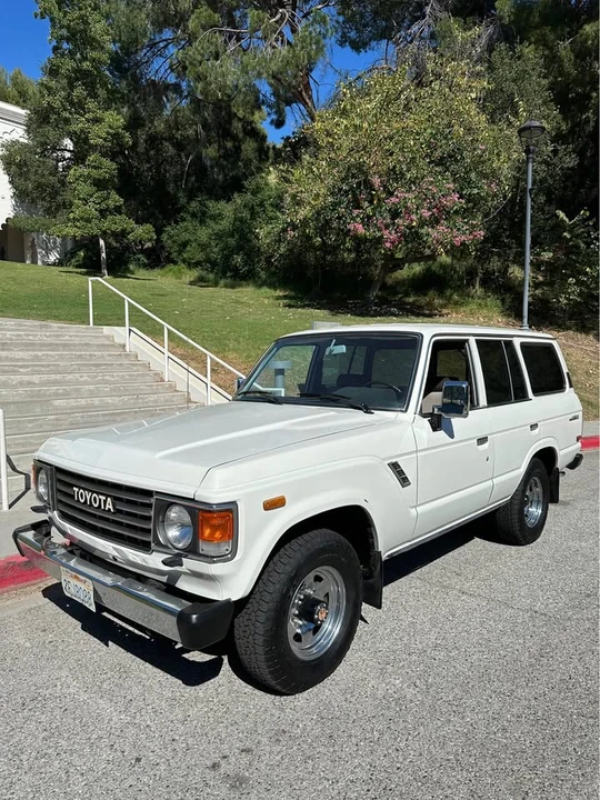 1987 Toyota Land Cruiser - Image 2 of 18