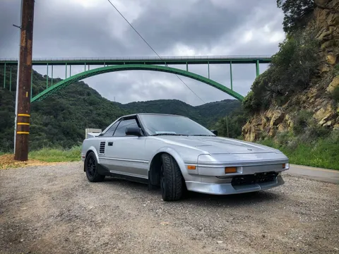 1987 Toyota MR2 T-Top