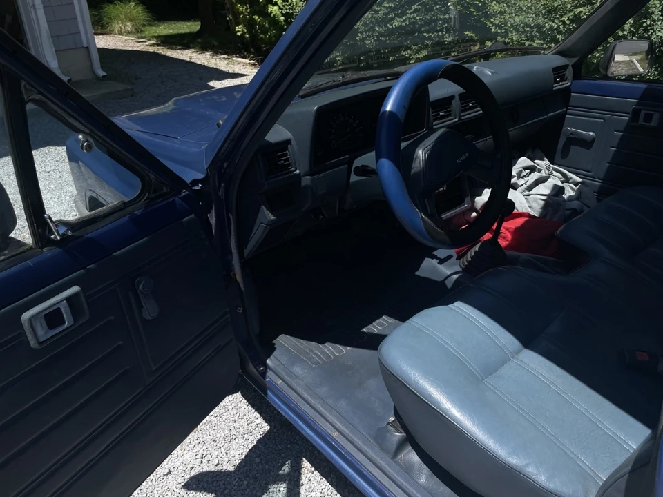 1987 Toyota Hilux 4th Gen - Image 6 of 14