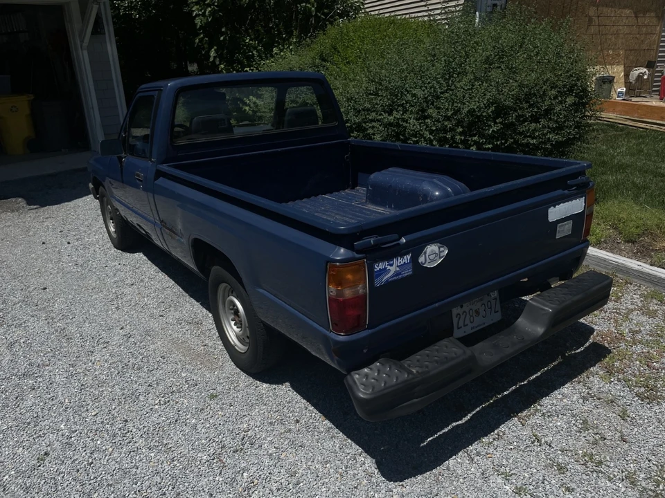 1987 Toyota Hilux 4th Gen - Image 3 of 14