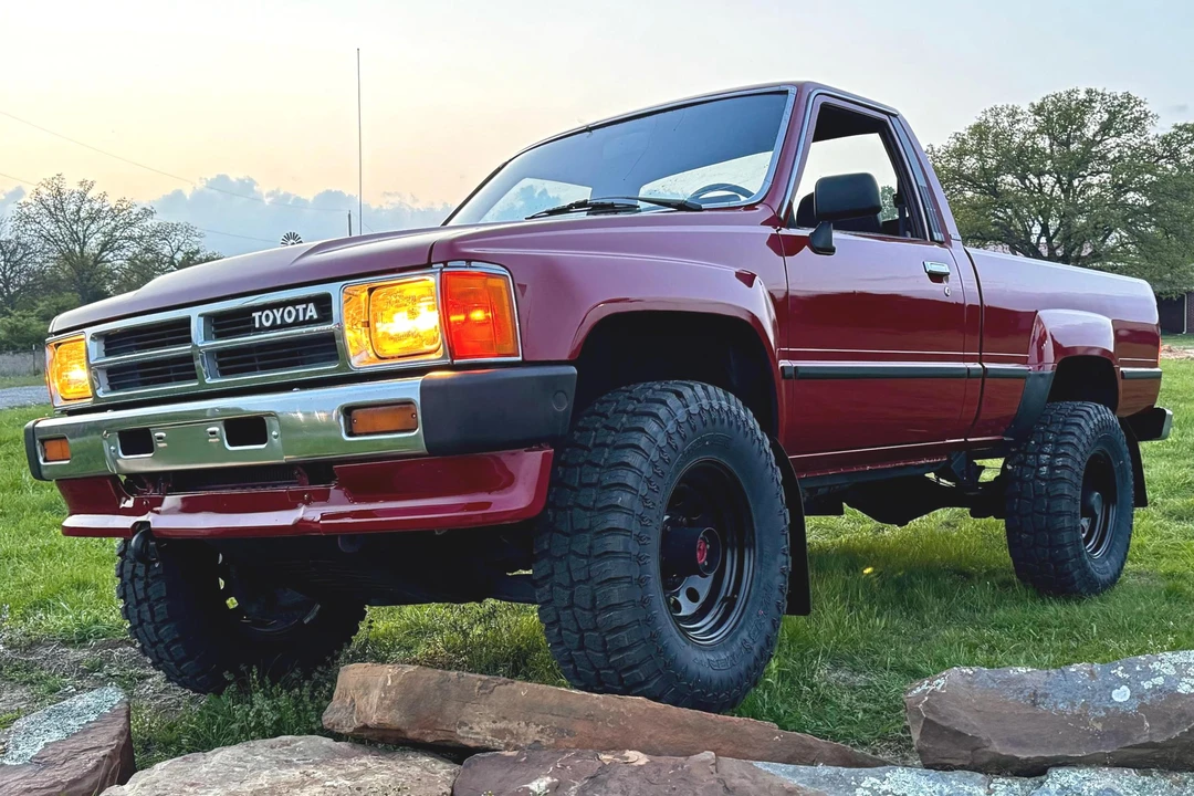 1987 Toyota Hilux 4th Gen - Image 6 of 31