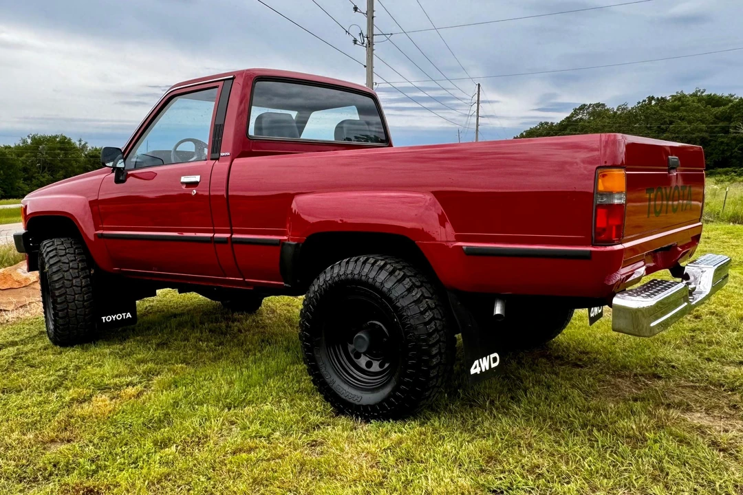 1987 Toyota Hilux 4th Gen - Image 4 of 31