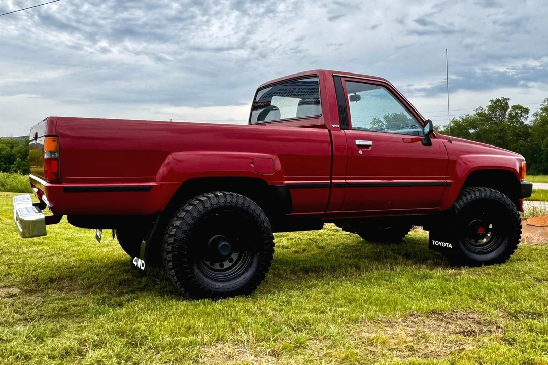 1987 Toyota Hilux 4th Gen - Image 3 of 31