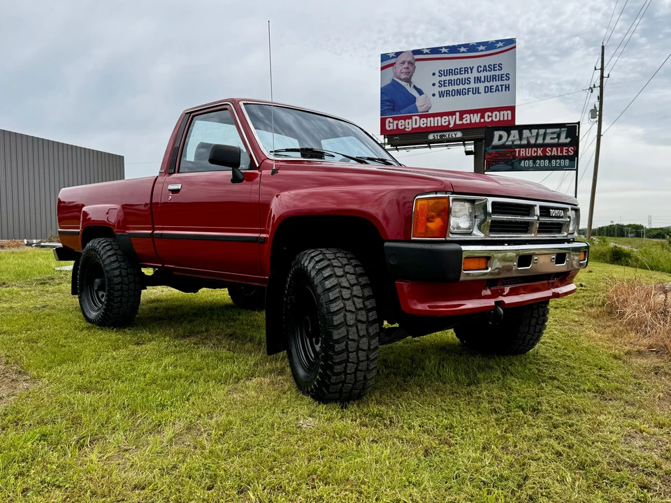 1987 Toyota Hilux 4th Gen - Image 13 of 31