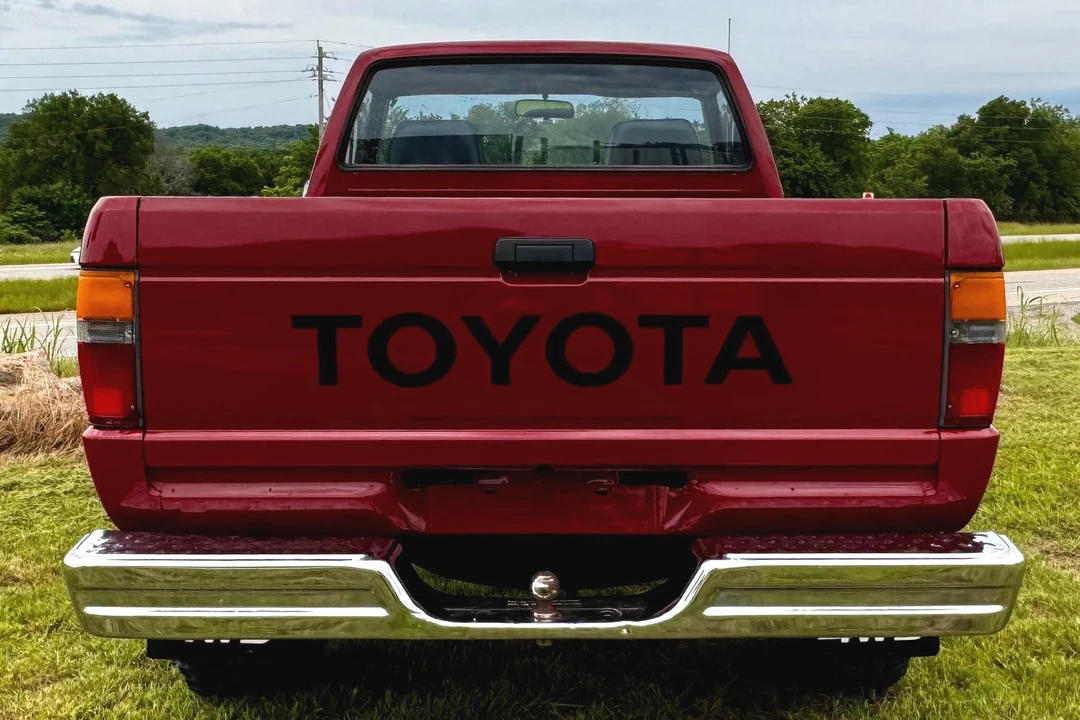 1987 Toyota Hilux 4th Gen - Image 5 of 31