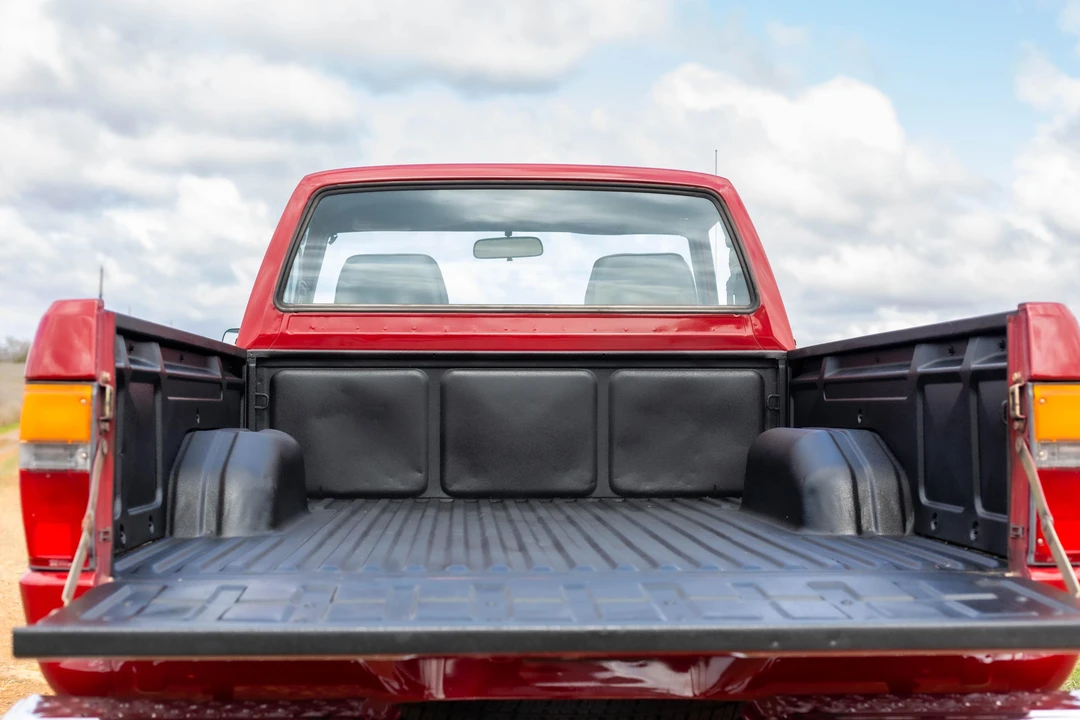 1987 Toyota Hilux 4th Gen - Image 25 of 31