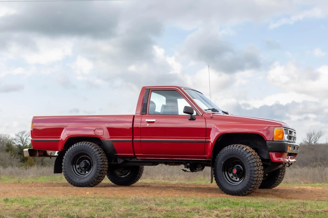 1987 Toyota Hilux 4th Gen - Image 12 of 31
