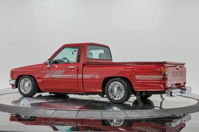 1987 Toyota Hilux 4th Gen - Image 4 of 31