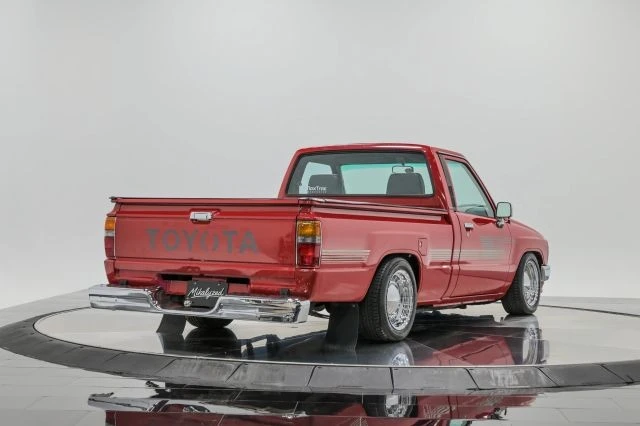 1987 Toyota Hilux 4th Gen - Image 7 of 31