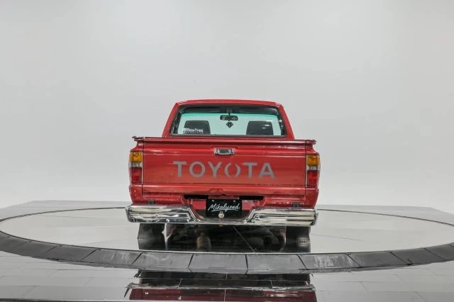 1987 Toyota Hilux 4th Gen - Image 6 of 31
