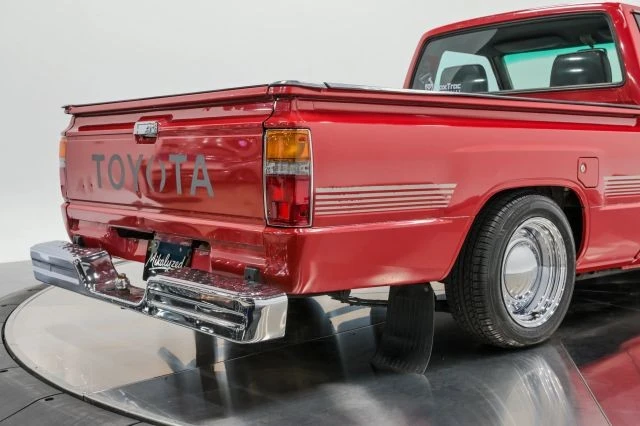 1987 Toyota Hilux 4th Gen - Image 24 of 31