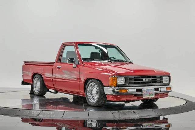 1987 Toyota Hilux 4th Gen - Image 11 of 31