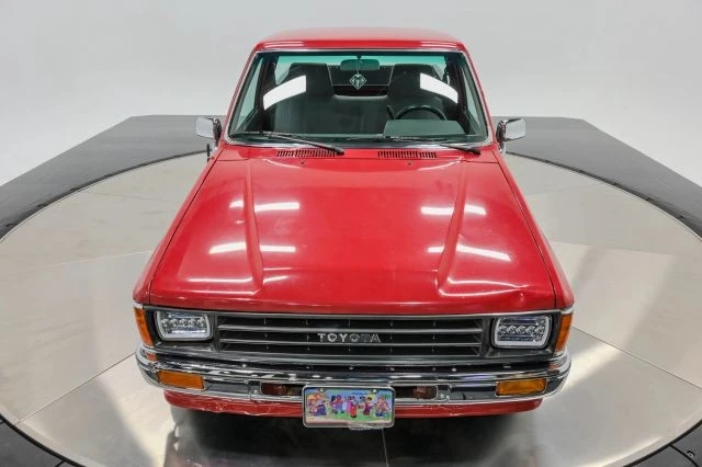 1987 Toyota Hilux 4th Gen - Image 23 of 31