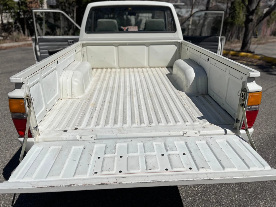1987 Toyota Hilux 4th Gen - Image 20 of 31