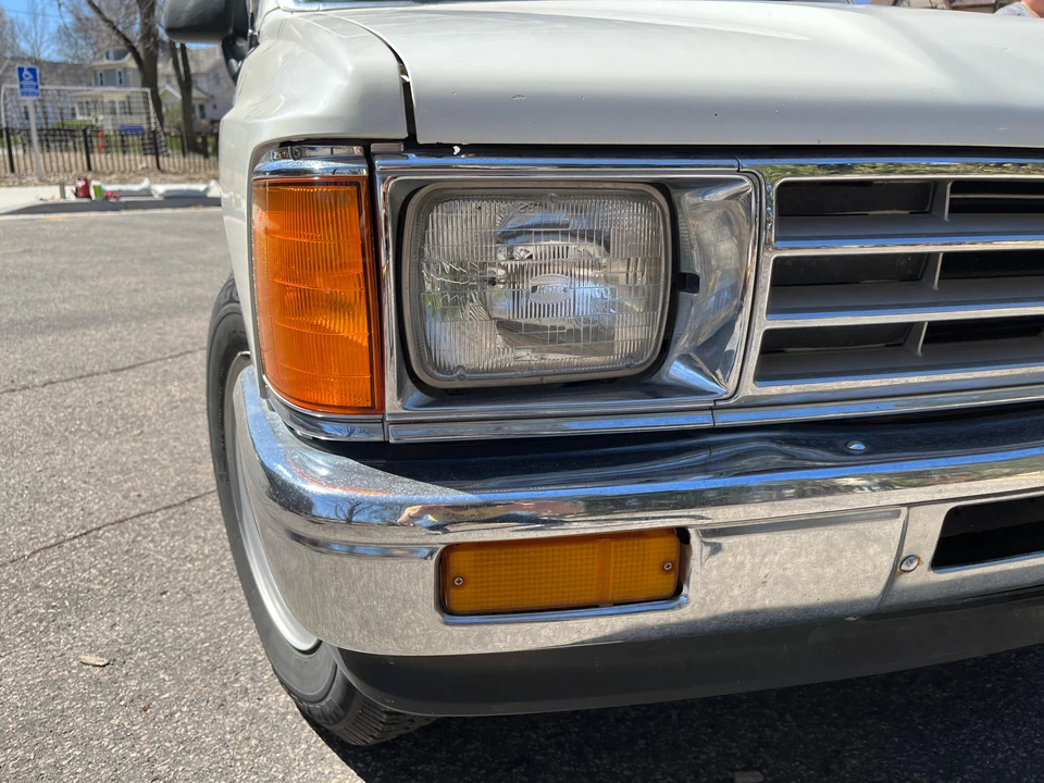 1987 Toyota Hilux 4th Gen - Image 11 of 31