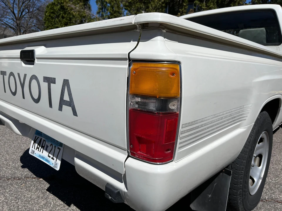 1987 Toyota Hilux 4th Gen - Image 22 of 31