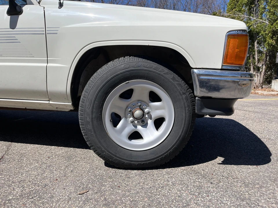 1987 Toyota Hilux 4th Gen - Image 27 of 31