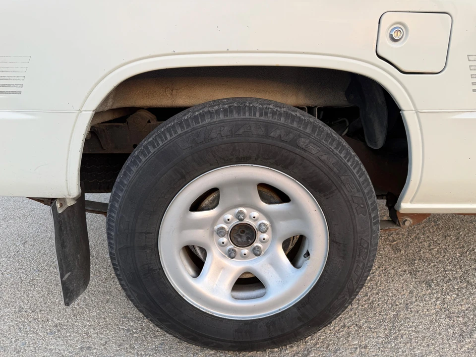 1987 Toyota Hilux 4th Gen - Image 27 of 31