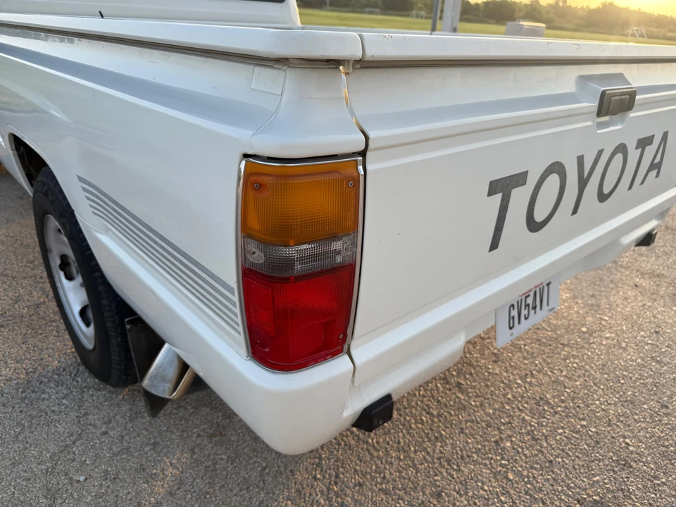 1987 Toyota Hilux 4th Gen - Image 16 of 31