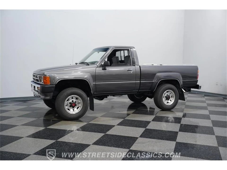 1987 Toyota Hilux 4th Gen - Image 5 of 31