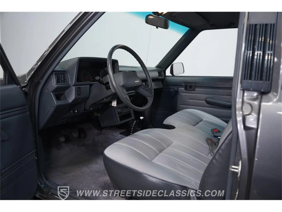 1987 Toyota Hilux 4th Gen - Image 2 of 31