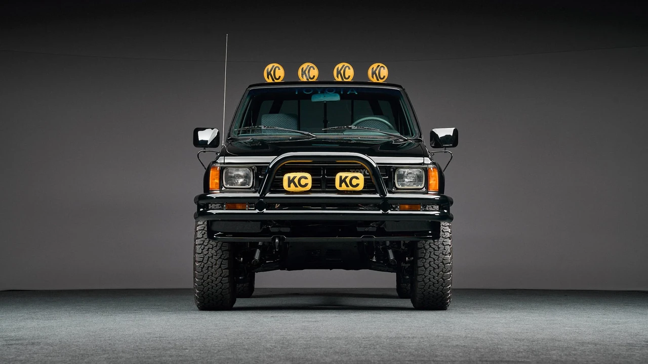 1987 Toyota Hilux 4th Gen - Image 3 of 31