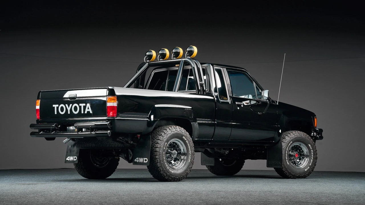 1987 Toyota Hilux 4th Gen - Image 7 of 31