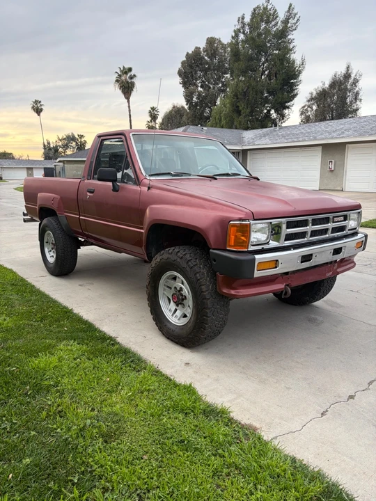 1987 Toyota Hilux 4th Gen - Image 14 of 21